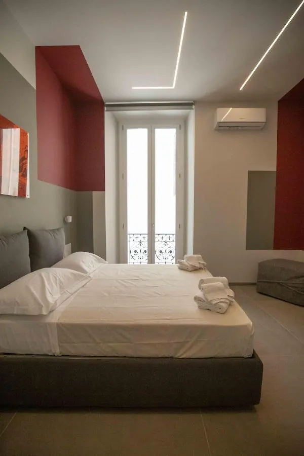 Aparthotel Napoli è....... By Dimorra